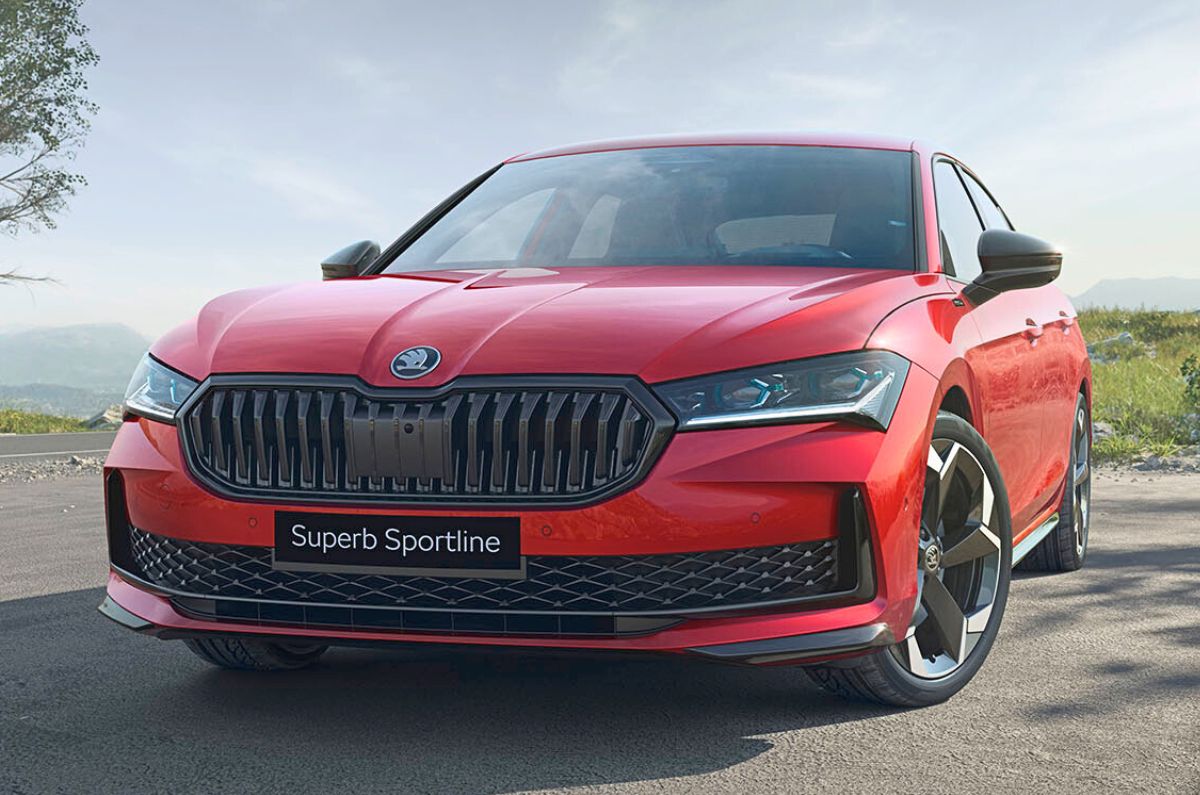 Skoda Superb Sportline revealed